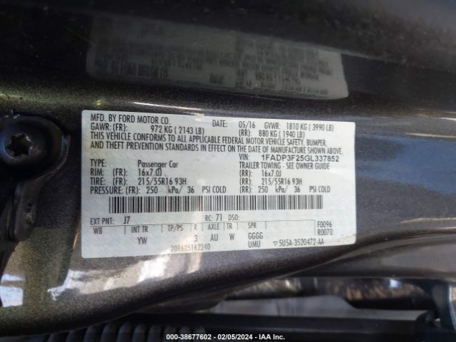 Photo 8 VIN: 1FADP3F25GL337852 - FORD FOCUS 