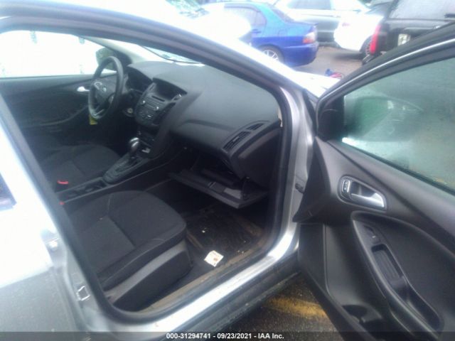 Photo 4 VIN: 1FADP3F25GL375646 - FORD FOCUS 