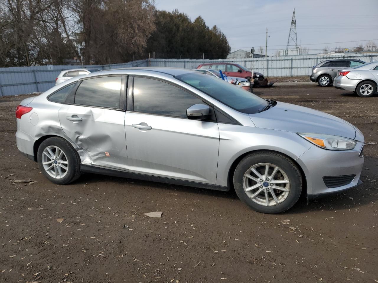 Photo 3 VIN: 1FADP3F25HL226378 - FORD FOCUS 