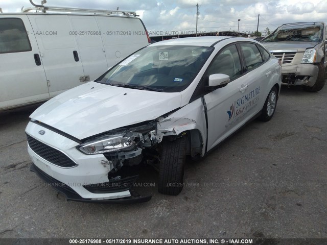 Photo 1 VIN: 1FADP3F25HL229863 - FORD FOCUS 