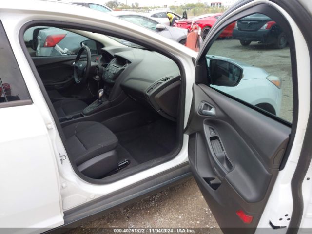 Photo 4 VIN: 1FADP3F25HL265407 - FORD FOCUS 