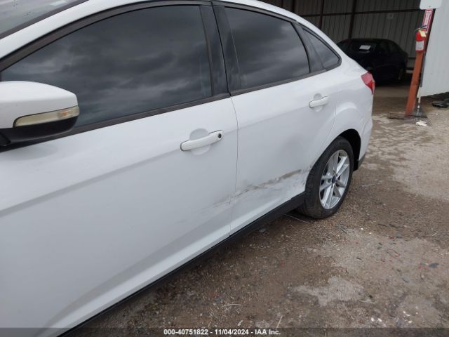 Photo 5 VIN: 1FADP3F25HL265407 - FORD FOCUS 