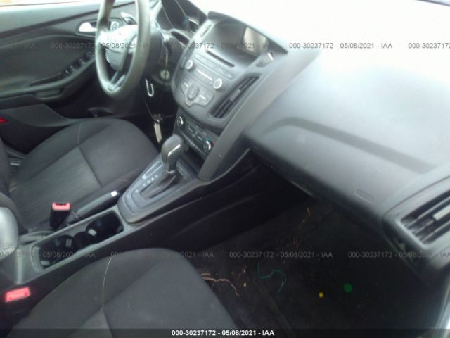 Photo 4 VIN: 1FADP3F25HL283910 - FORD FOCUS 