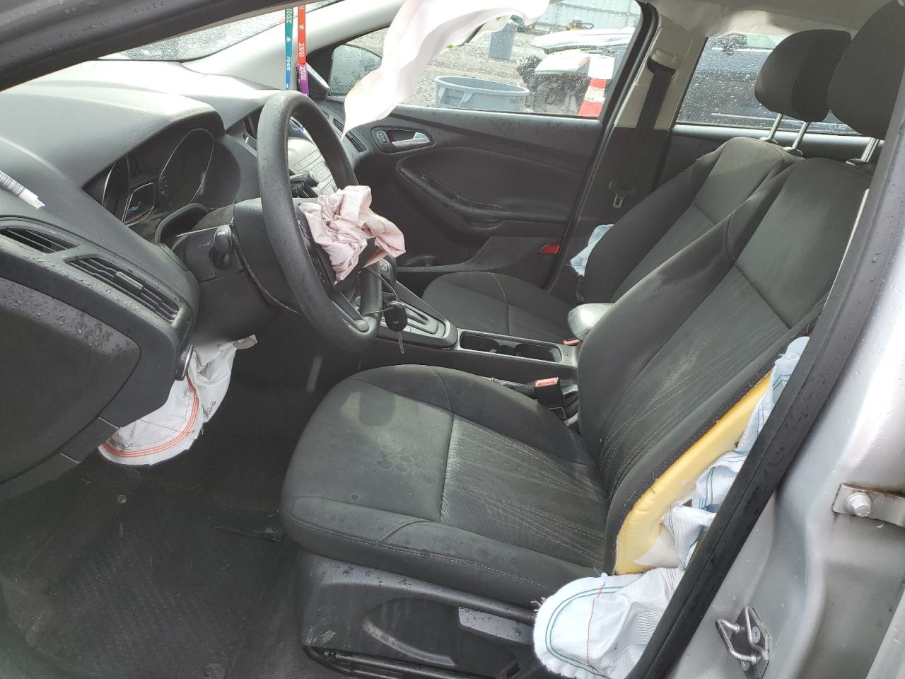 Photo 6 VIN: 1FADP3F25JL227083 - FORD FOCUS 