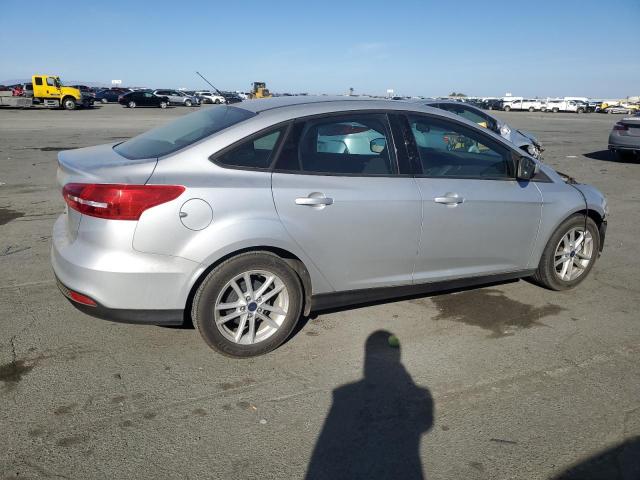 Photo 2 VIN: 1FADP3F25JL327197 - FORD FOCUS SE 