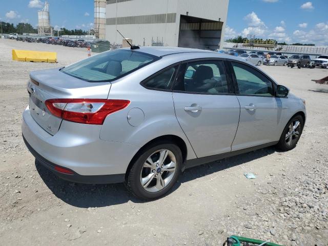 Photo 2 VIN: 1FADP3F26DL136182 - FORD FOCUS 