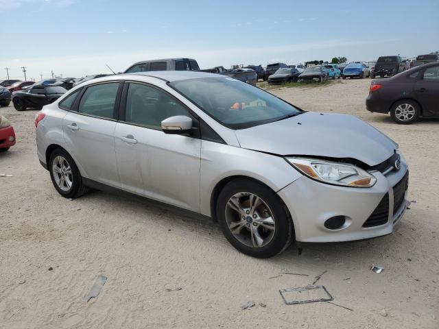 Photo 3 VIN: 1FADP3F26DL137882 - FORD FOCUS SE 