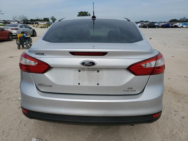 Photo 5 VIN: 1FADP3F26DL137882 - FORD FOCUS SE 