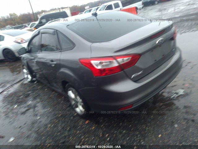 Photo 2 VIN: 1FADP3F26DL149661 - FORD FOCUS 