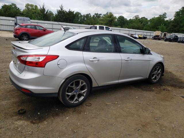 Photo 2 VIN: 1FADP3F26DL153192 - FORD FOCUS 