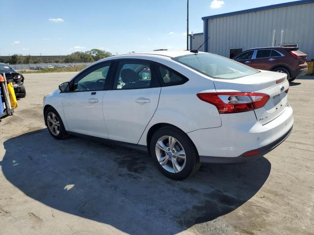 Photo 1 VIN: 1FADP3F26DL241255 - FORD FOCUS 