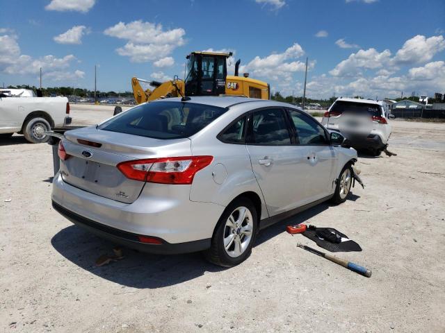 Photo 2 VIN: 1FADP3F26DL260162 - FORD FOCUS 