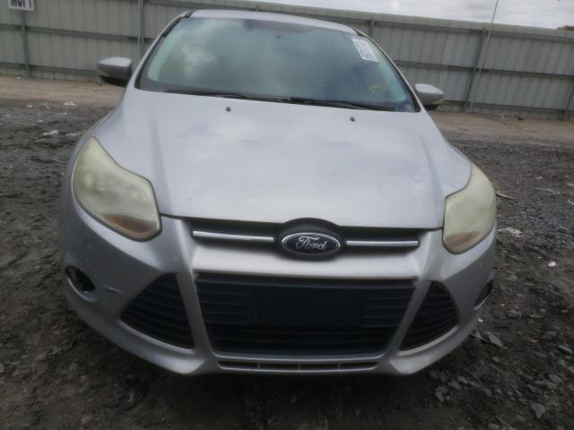 Photo 4 VIN: 1FADP3F26DL279844 - FORD FOCUS SE 