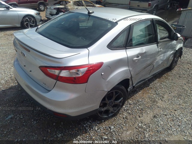 Photo 3 VIN: 1FADP3F26DL354638 - FORD FOCUS 