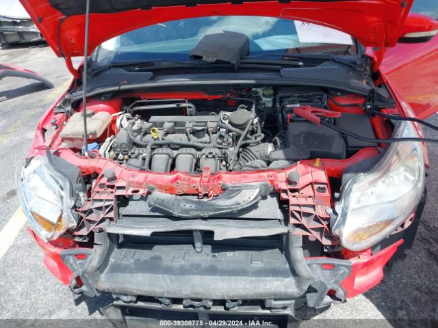 Photo 9 VIN: 1FADP3F26DL379863 - FORD FOCUS 