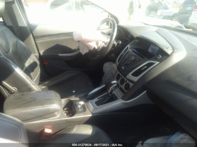 Photo 4 VIN: 1FADP3F26EL106049 - FORD FOCUS 