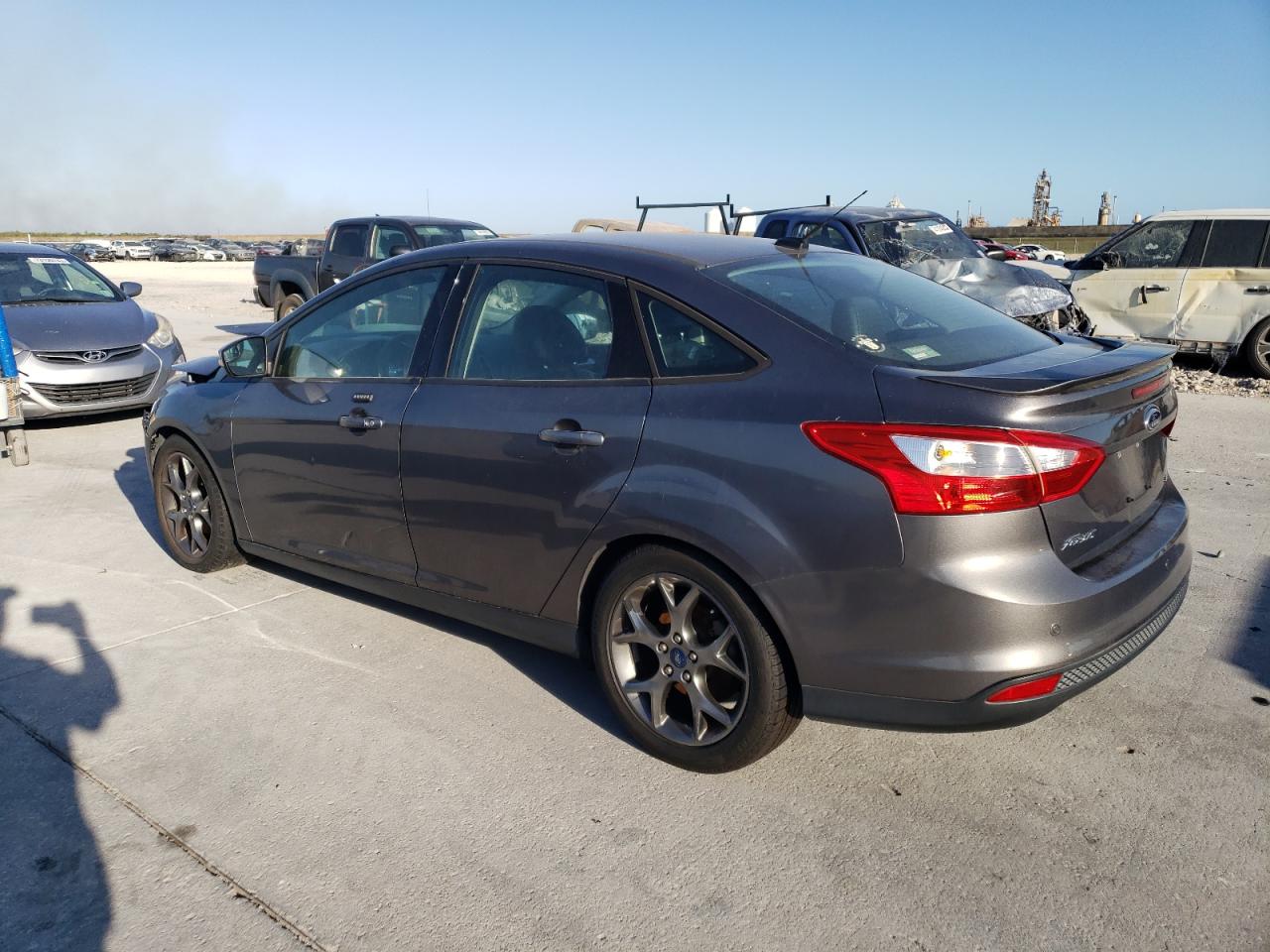 Photo 1 VIN: 1FADP3F26EL151735 - FORD FOCUS 