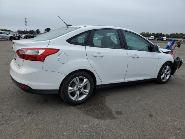 Photo 2 VIN: 1FADP3F26EL172875 - FORD FOCUS SE 