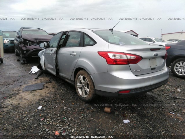 Photo 2 VIN: 1FADP3F26EL243881 - FORD FOCUS 