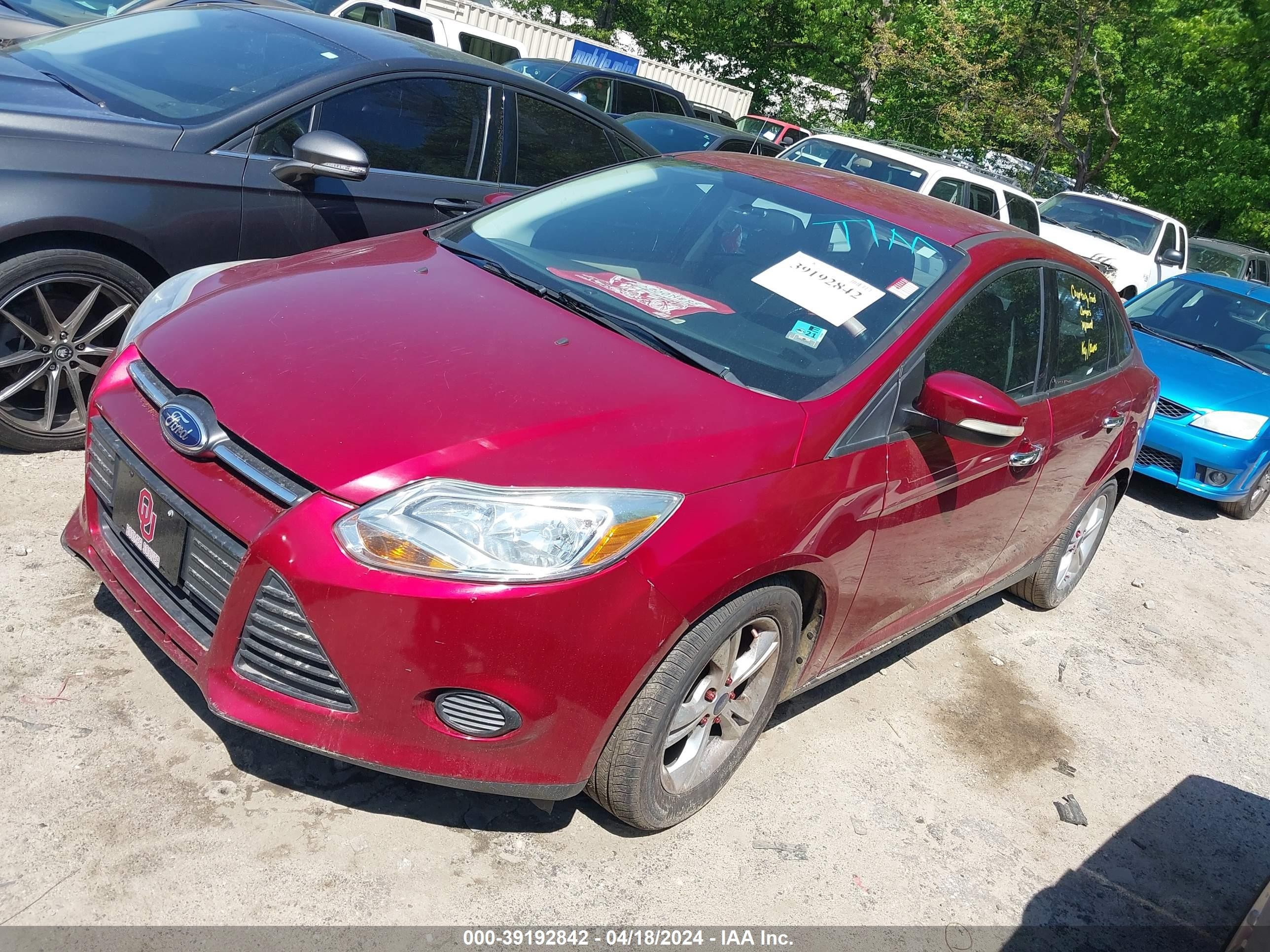 Photo 1 VIN: 1FADP3F26EL249521 - FORD FOCUS 