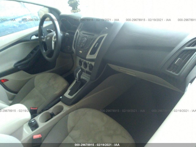 Photo 4 VIN: 1FADP3F26EL370789 - FORD FOCUS 