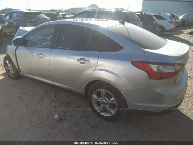 Photo 2 VIN: 1FADP3F26EL390122 - FORD FOCUS 