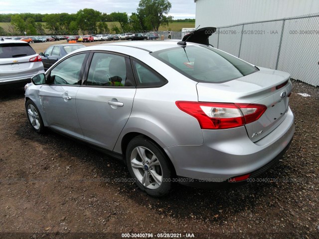 Photo 2 VIN: 1FADP3F26EL430943 - FORD FOCUS 