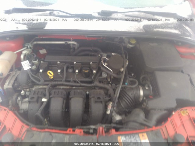 Photo 9 VIN: 1FADP3F26FL318127 - FORD FOCUS 