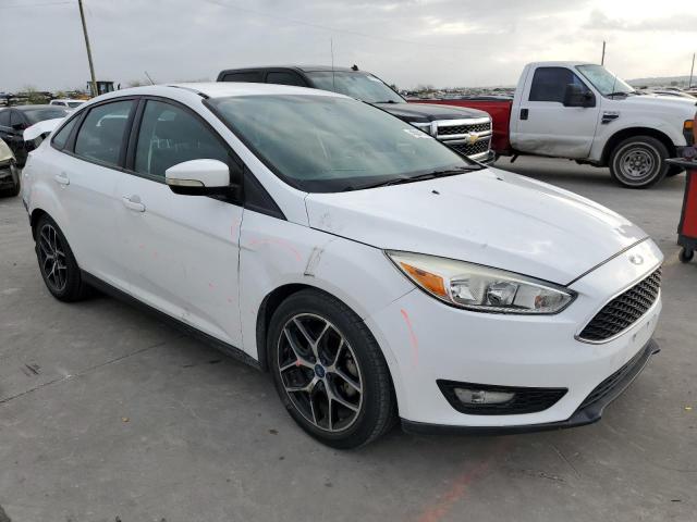 Photo 3 VIN: 1FADP3F26FL327474 - FORD FOCUS SE 