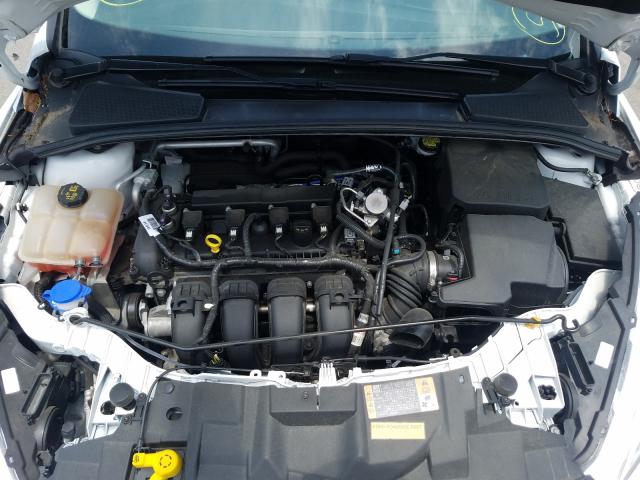 Photo 6 VIN: 1FADP3F26GL389362 - FORD FOCUS 