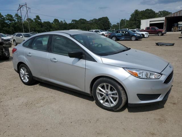 Photo 3 VIN: 1FADP3F26HL227930 - FORD FOCUS SE 