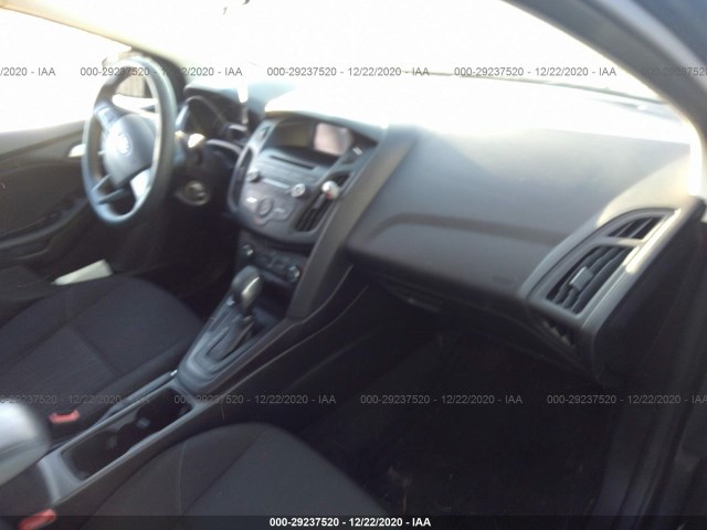 Photo 4 VIN: 1FADP3F26HL235090 - FORD FOCUS 