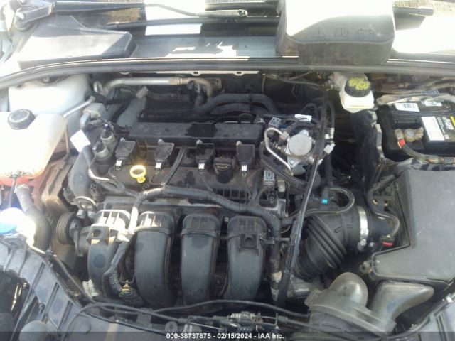 Photo 9 VIN: 1FADP3F26HL259681 - FORD FOCUS 