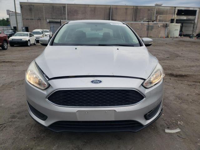 Photo 4 VIN: 1FADP3F26HL309026 - FORD FOCUS 