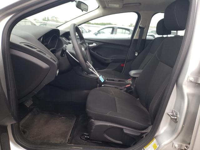 Photo 6 VIN: 1FADP3F26HL309026 - FORD FOCUS 