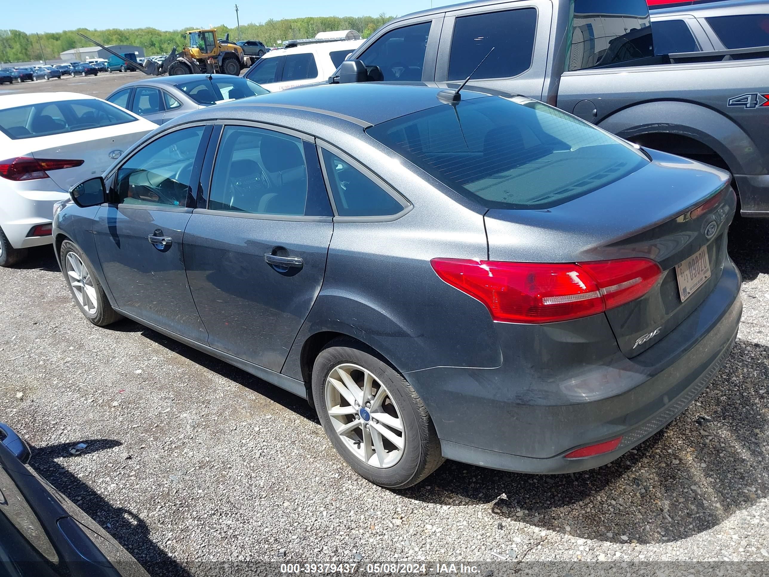 Photo 2 VIN: 1FADP3F26HL320110 - FORD FOCUS 