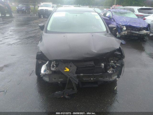 Photo 5 VIN: 1FADP3F26HL320124 - FORD FOCUS 