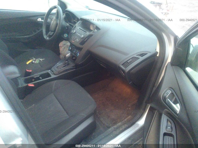 Photo 4 VIN: 1FADP3F26HL337361 - FORD FOCUS 