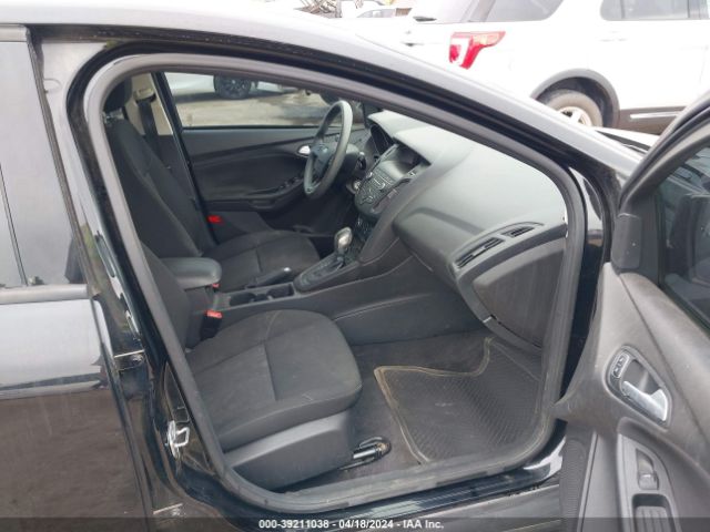 Photo 4 VIN: 1FADP3F26JL220465 - FORD FOCUS 