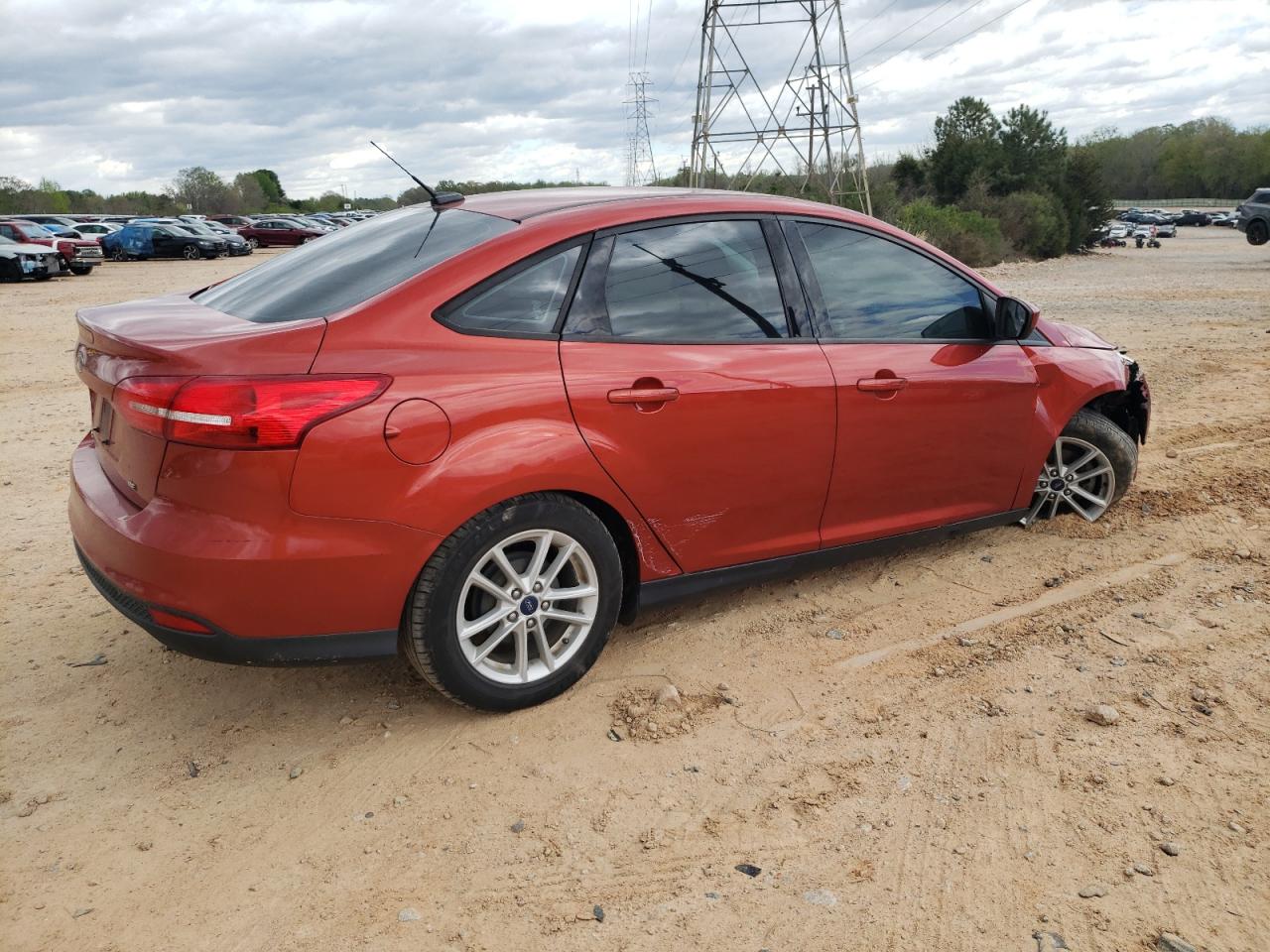 Photo 2 VIN: 1FADP3F26JL275112 - FORD FOCUS 