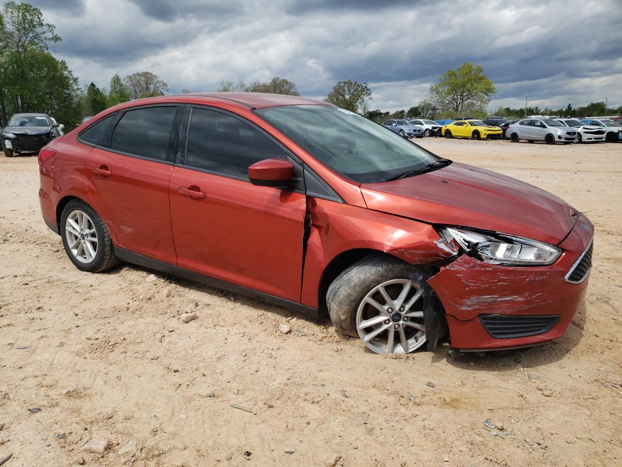 Photo 3 VIN: 1FADP3F26JL275112 - FORD FOCUS 