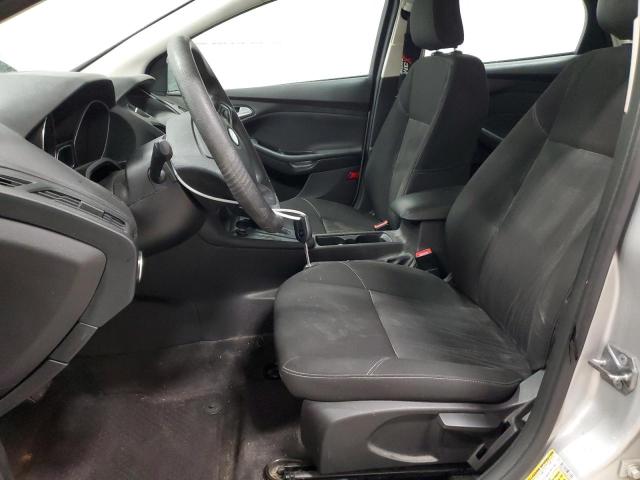 Photo 6 VIN: 1FADP3F26JL297501 - FORD FOCUS SE 