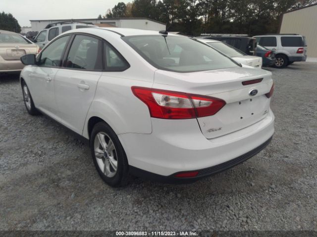 Photo 2 VIN: 1FADP3F27DL107127 - FORD FOCUS 