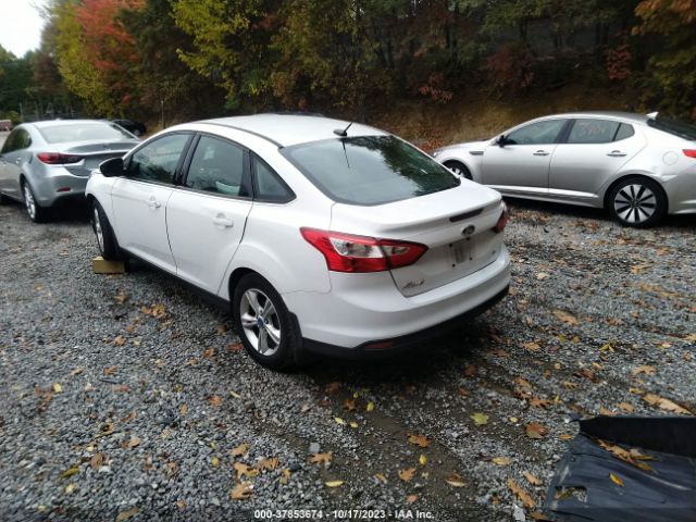 Photo 2 VIN: 1FADP3F27DL182250 - FORD FOCUS 