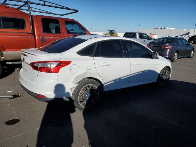 Photo 2 VIN: 1FADP3F27DL227039 - FORD FOCUS SE 