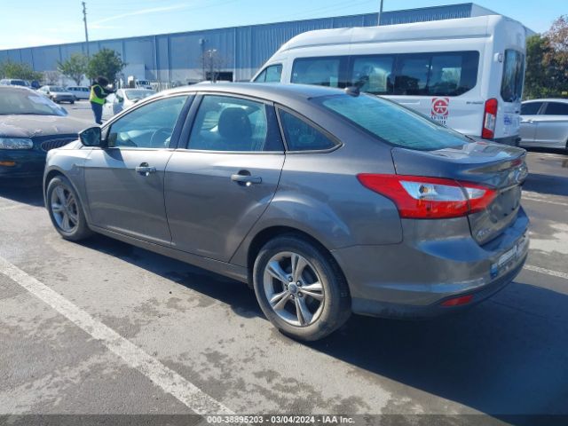 Photo 2 VIN: 1FADP3F27DL227199 - FORD FOCUS 