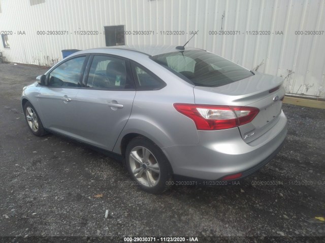 Photo 2 VIN: 1FADP3F27DL230099 - FORD FOCUS 