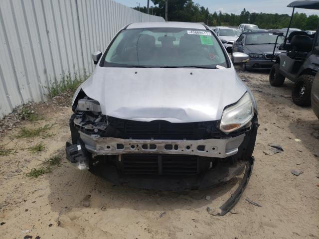 Photo 8 VIN: 1FADP3F27DL291338 - FORD FOCUS SE 