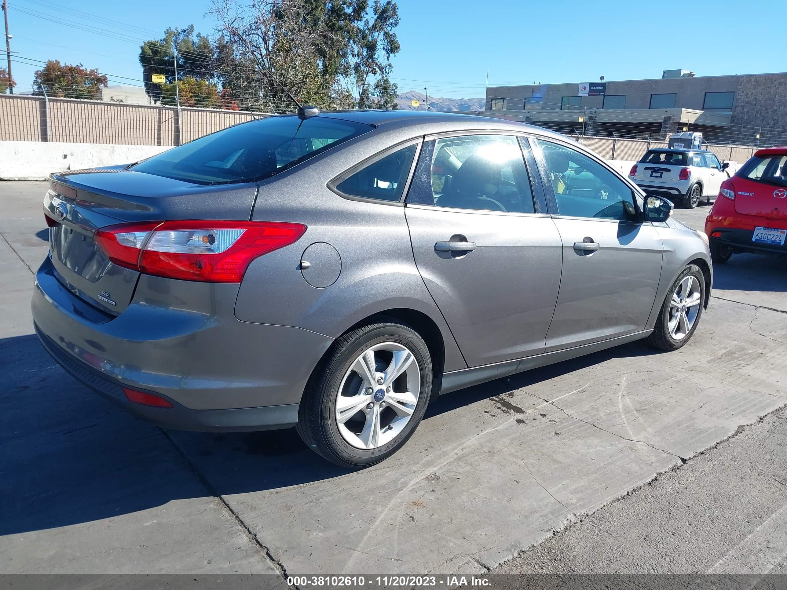 Photo 3 VIN: 1FADP3F27DL314553 - FORD FOCUS 