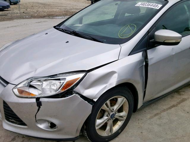 Photo 8 VIN: 1FADP3F27DL359590 - FORD FOCUS 